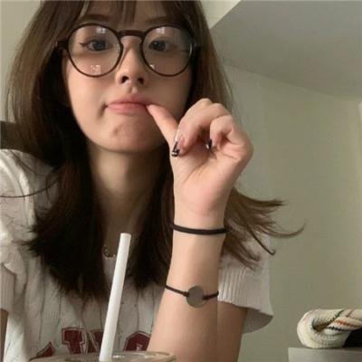 美食:随机摆摊,顾客追我满街跑